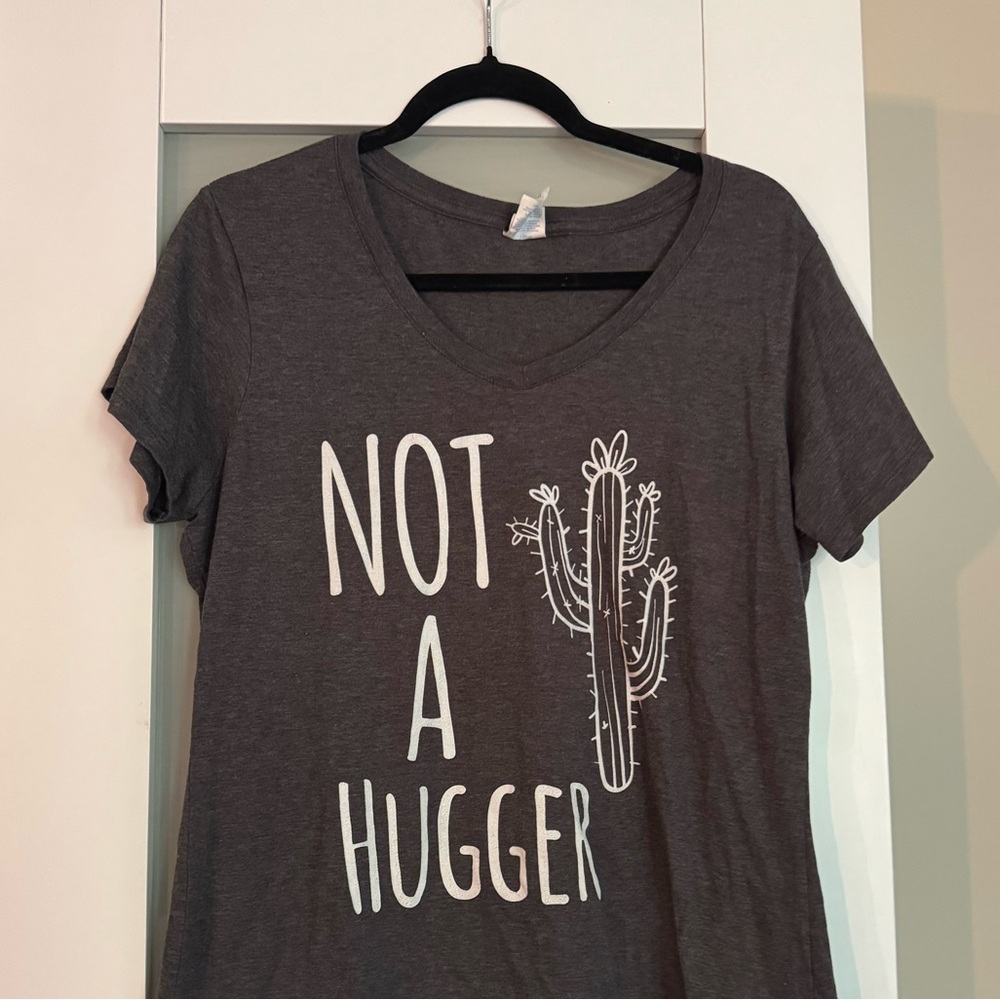 Gray V-Neck NOT A HUGGER T-Shirt with Cactus Print - Picture 5 of 10
